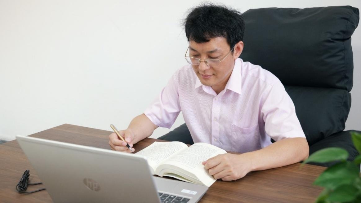 一个有前途的Cmp(冠军)官网手机版